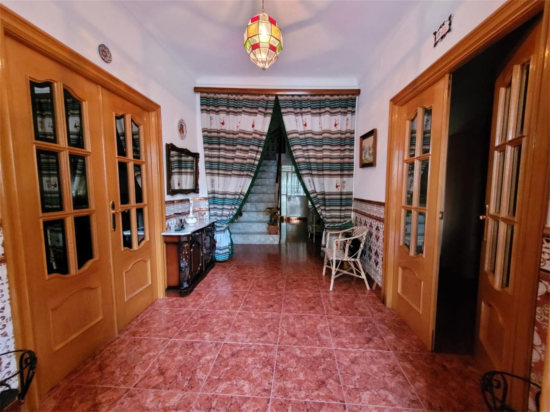 Casa adosada en venda a Calle Huertas, Cabra del Santo Cristo Casa adosada en venda en Cabra del Santo Cristo amb Jardí privat