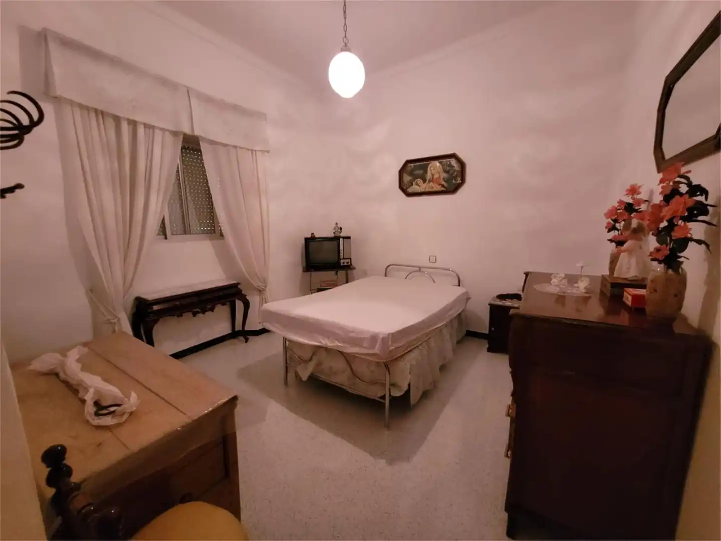 Casa adosada en venta en Calle Huertas, Cabra del Santo Cristo Habitación de Casa adosada en venta en Cabra del Santo Cristo con Jardín privado