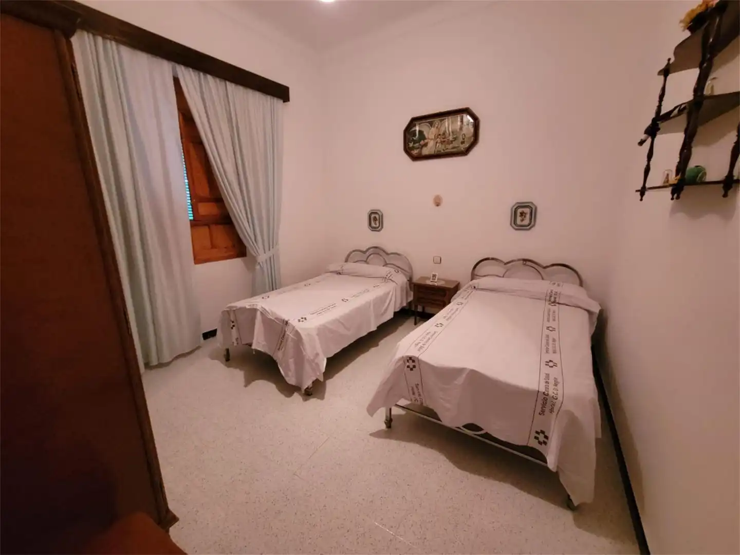 Casa adosada en venta en Calle Huertas, Cabra del Santo Cristo Habitación de Casa adosada en venta en Cabra del Santo Cristo con Jardín privado