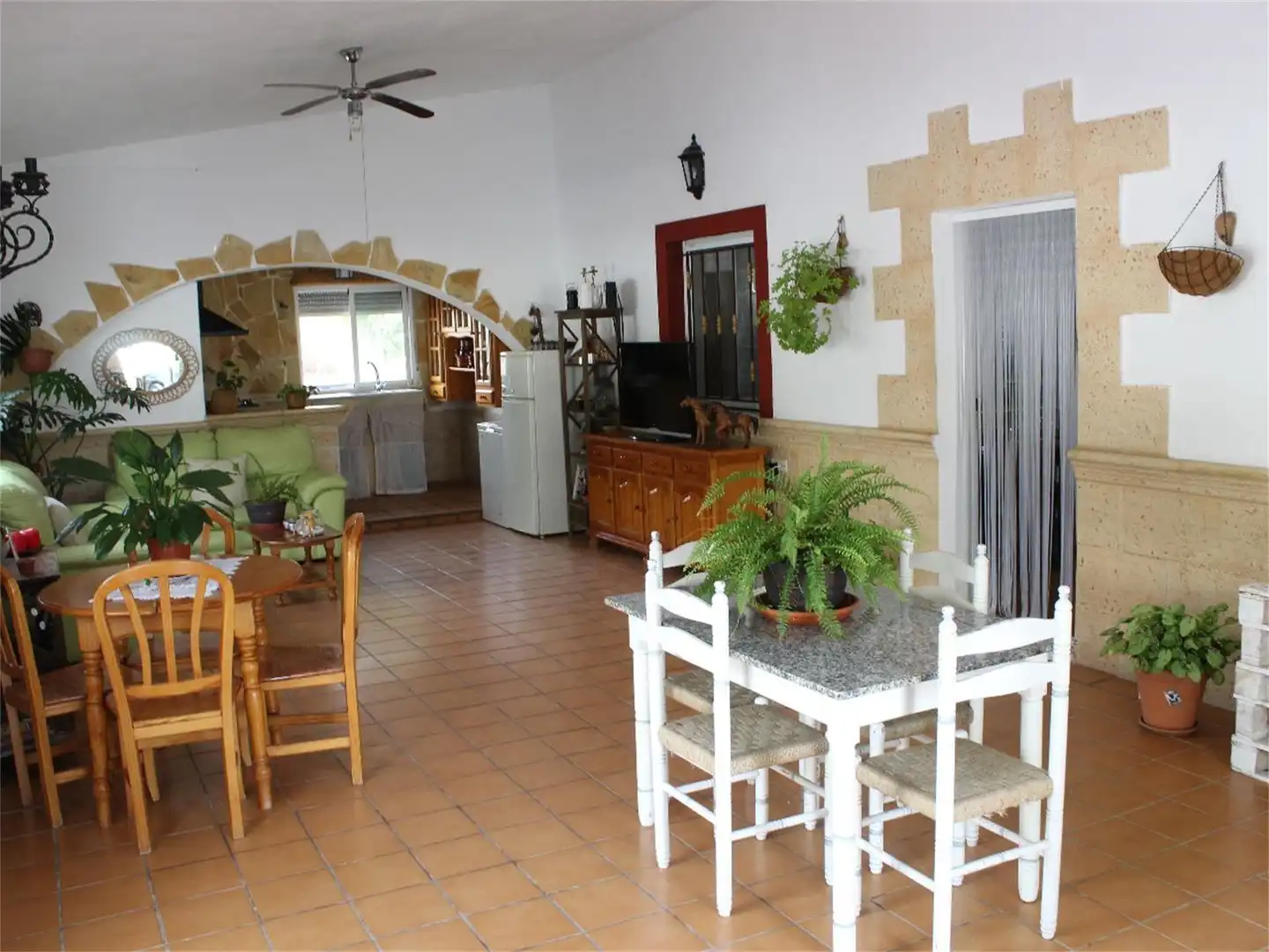 Casa o xalet en venda a Avenida de la Constitución, Hondón de los Frailes Menjador de Casa o xalet en venda en Hondón de los Frailes amb Aire condicionat, Calefacció i Jardí privat