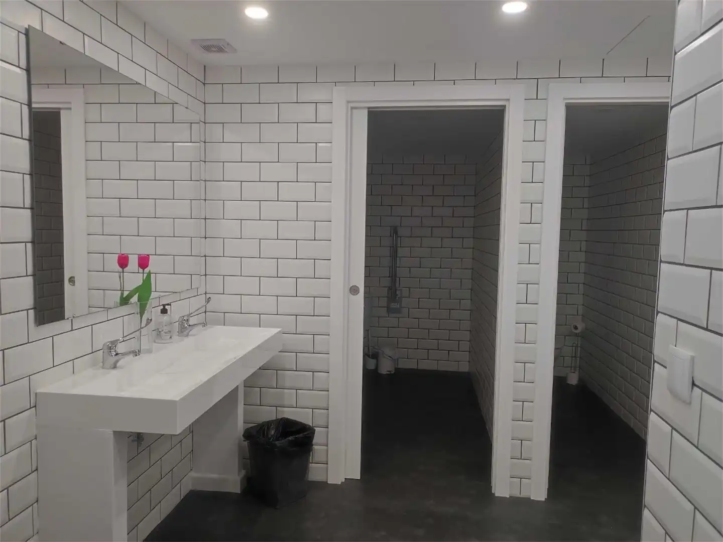 Office for rent in Plaza Tallista m Hierro Barreda, 3, El Conquero Bathroom of Office for rent in Huelva