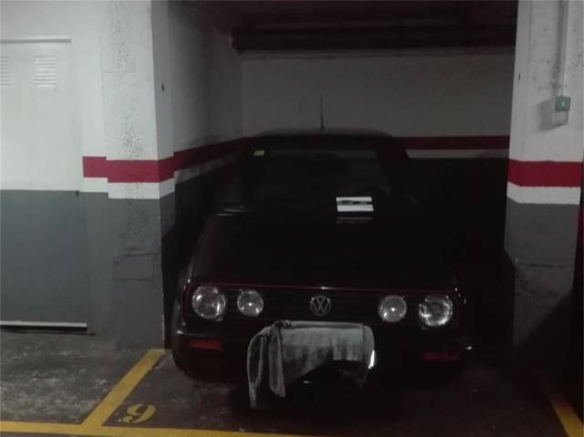 Garaje en Venta en Calle Puerto de San Isidro en Teatinos - Los Prados