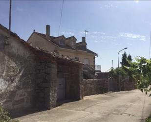 Vista exterior de Casa o xalet en venda en Moral de Sayago amb Calefacció, Jardí privat i Terrassa