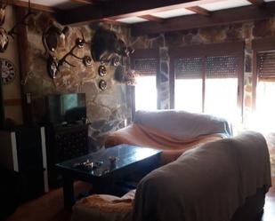 Living room of House or chalet for sale in Casas del Castañar  with Air Conditioner