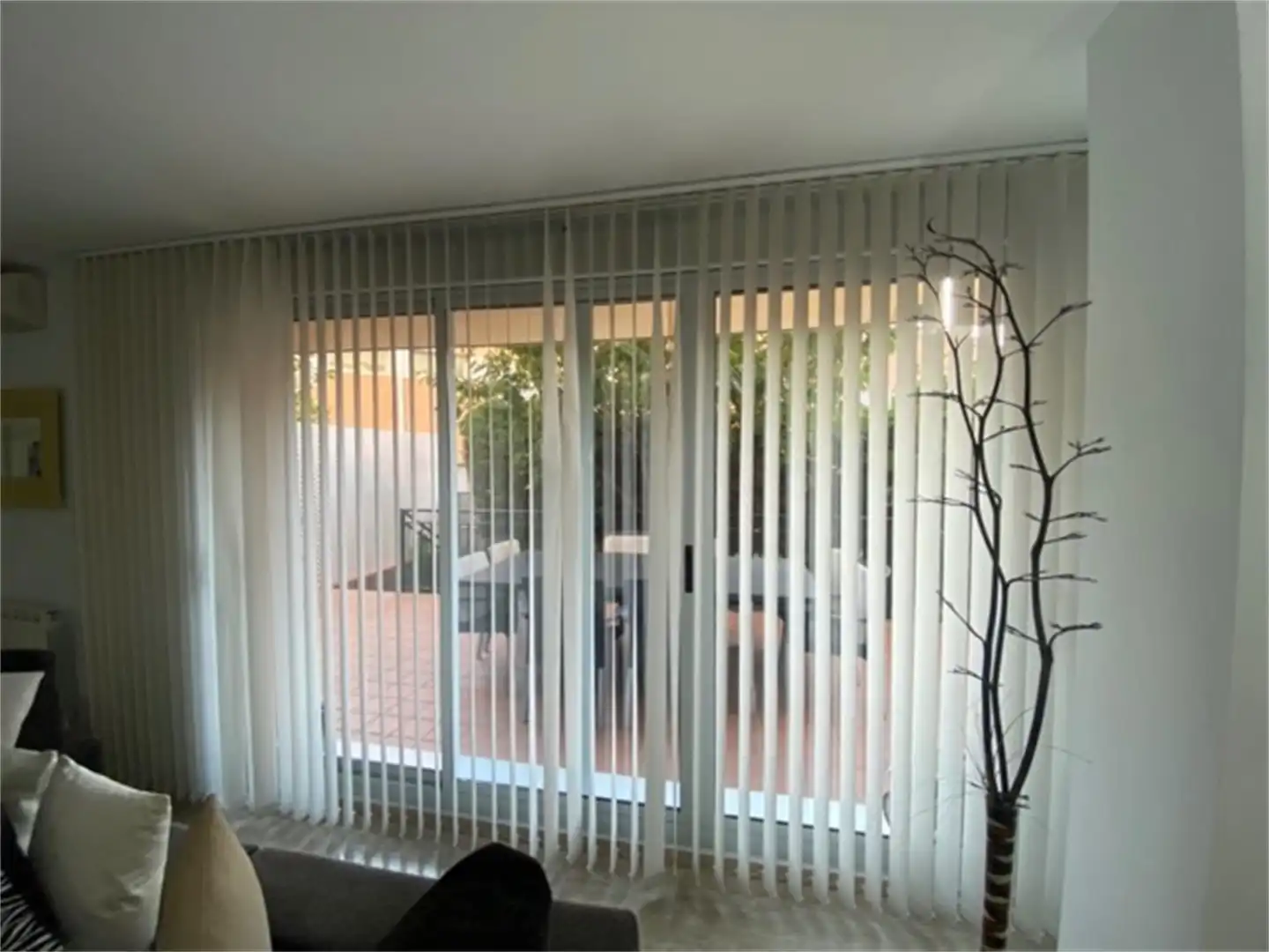 Maisonette zum Verkauf in Carrer Miquel Martí i Pol, Sant Cebrià de Vallalta Maisonette zum Verkauf in Sant Cebrià de Vallalta mit Klimaanlage, Heizung und Privatgarten