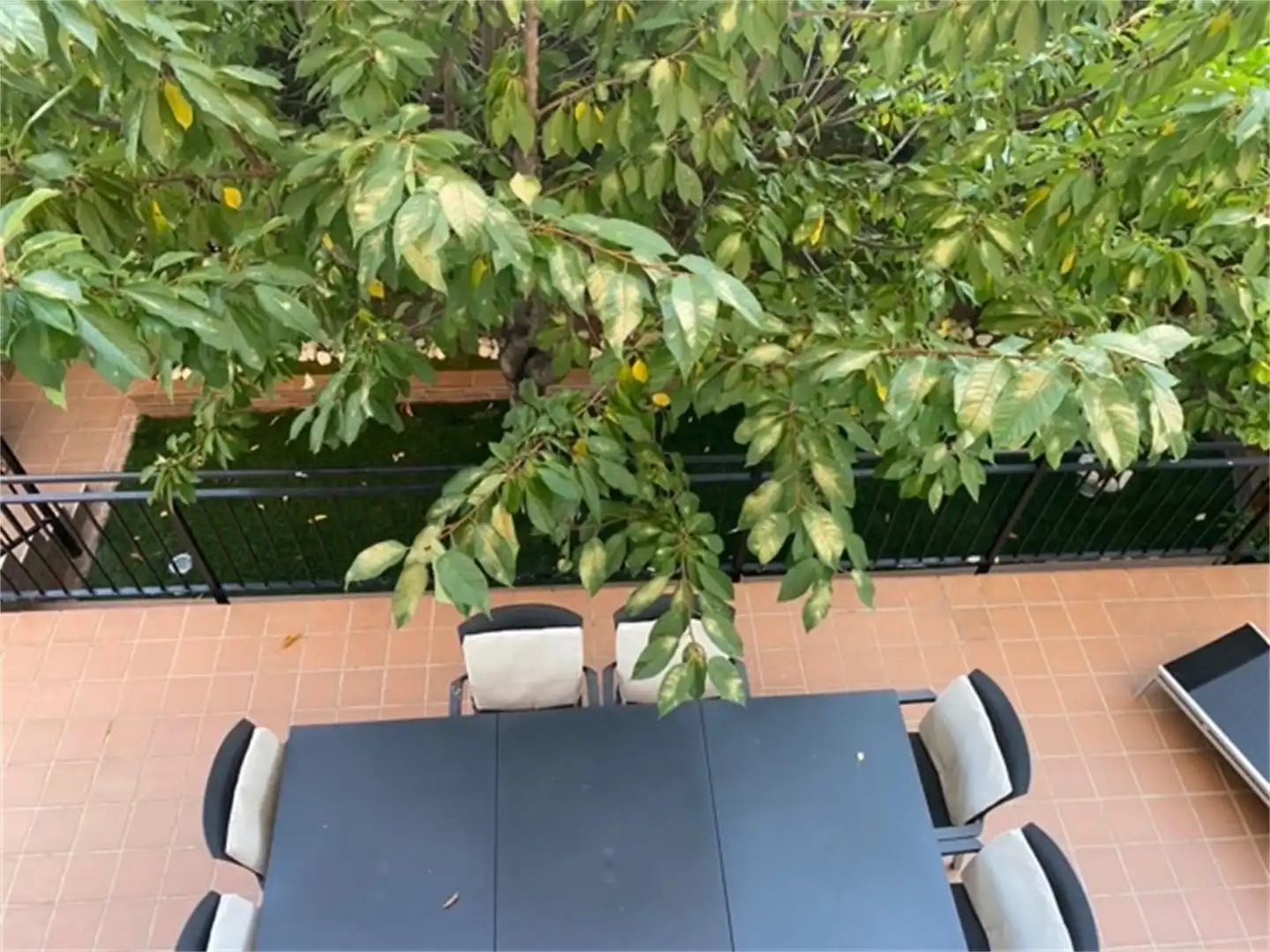 Maisonette zum Verkauf in Carrer Miquel Martí i Pol, Sant Cebrià de Vallalta Terrasse von Maisonette zum Verkauf in Sant Cebrià de Vallalta mit Klimaanlage, Heizung und Privatgarten