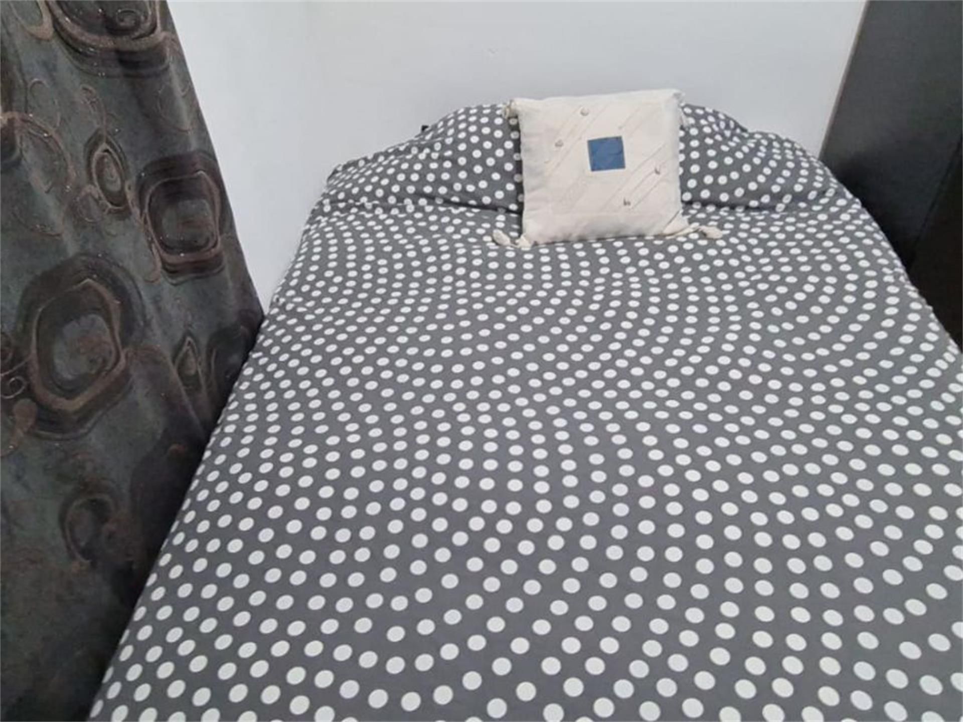 Piso para compartir en Carrer del Cardenal Tedeschini, La Sagrera Habitación de Piso para compartir en  Barcelona Capital con Amueblado