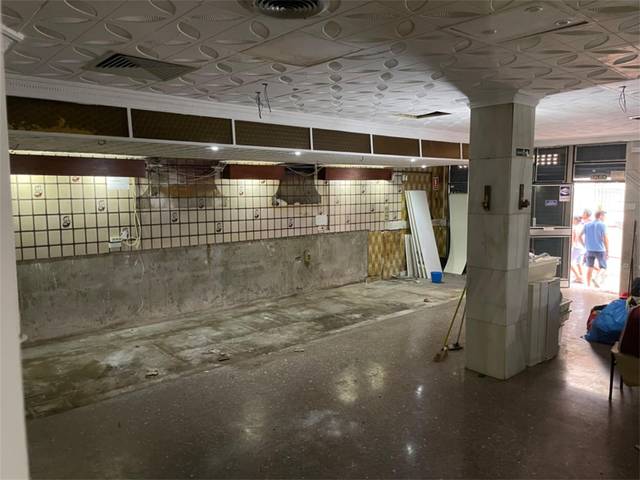 Local comercial en Venta en Carrer de Rovellat en La Plana