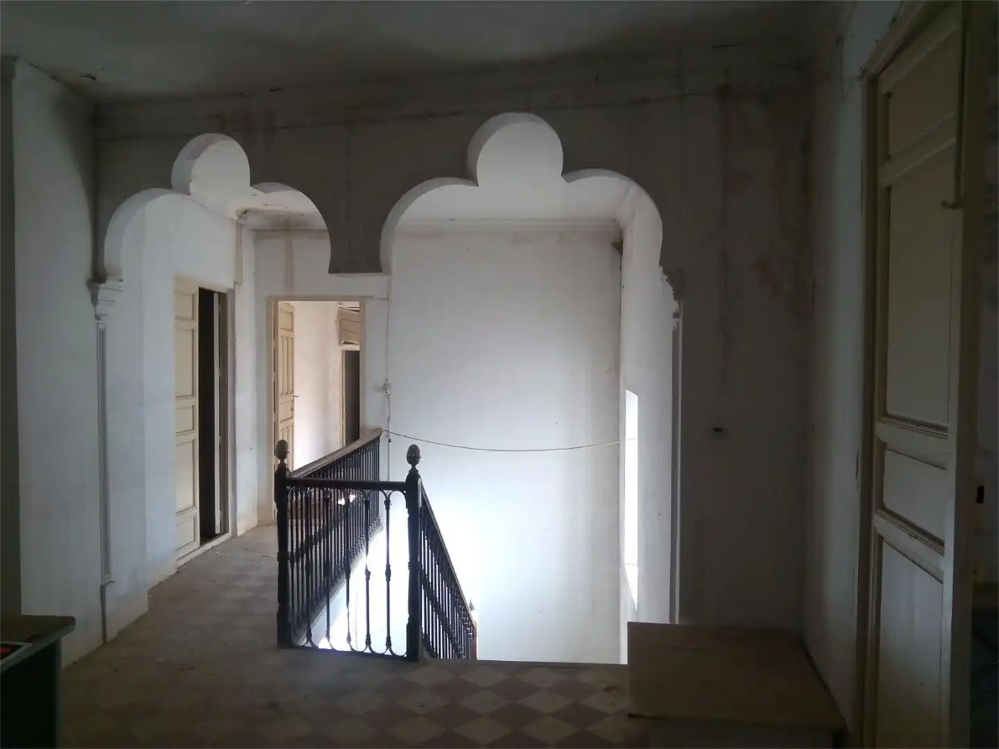 Einfamilien-Reihenhaus zum Verkauf in Minaya mit Balkon