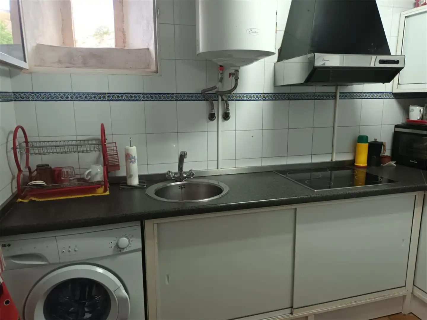 Piso en venta en Calle Arrabal Extramuros, Oyón-Oion Cocina de Piso en venta en Oyón-Oion con Terraza, Trastero y Amueblado