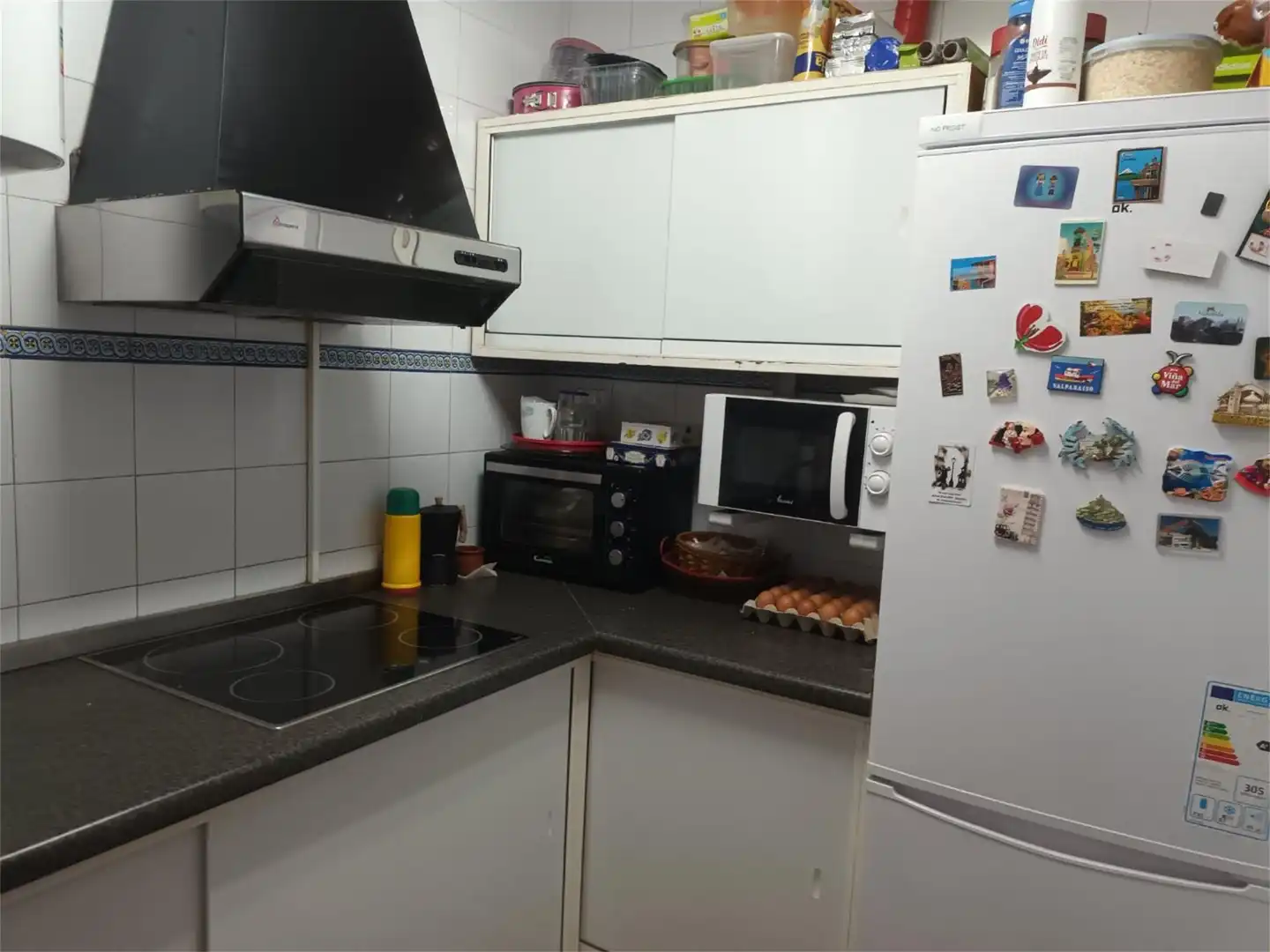 Piso en venta en Calle Arrabal Extramuros, Oyón-Oion Cocina de Piso en venta en Oyón-Oion con Terraza, Trastero y Amueblado