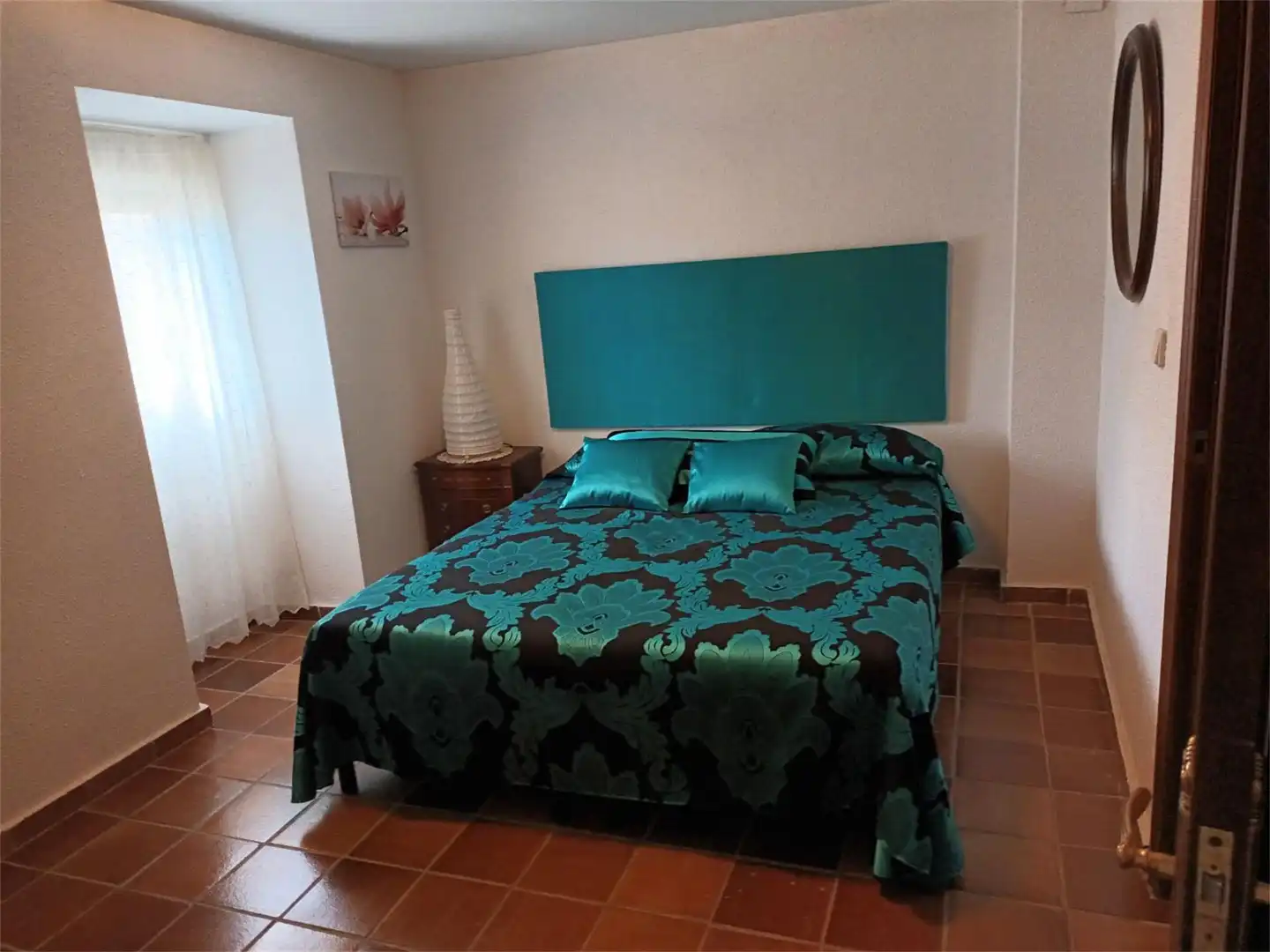 Piso en venta en Calle Arrabal Extramuros, Oyón-Oion Habitación de Piso en venta en Oyón-Oion con Terraza, Trastero y Amueblado