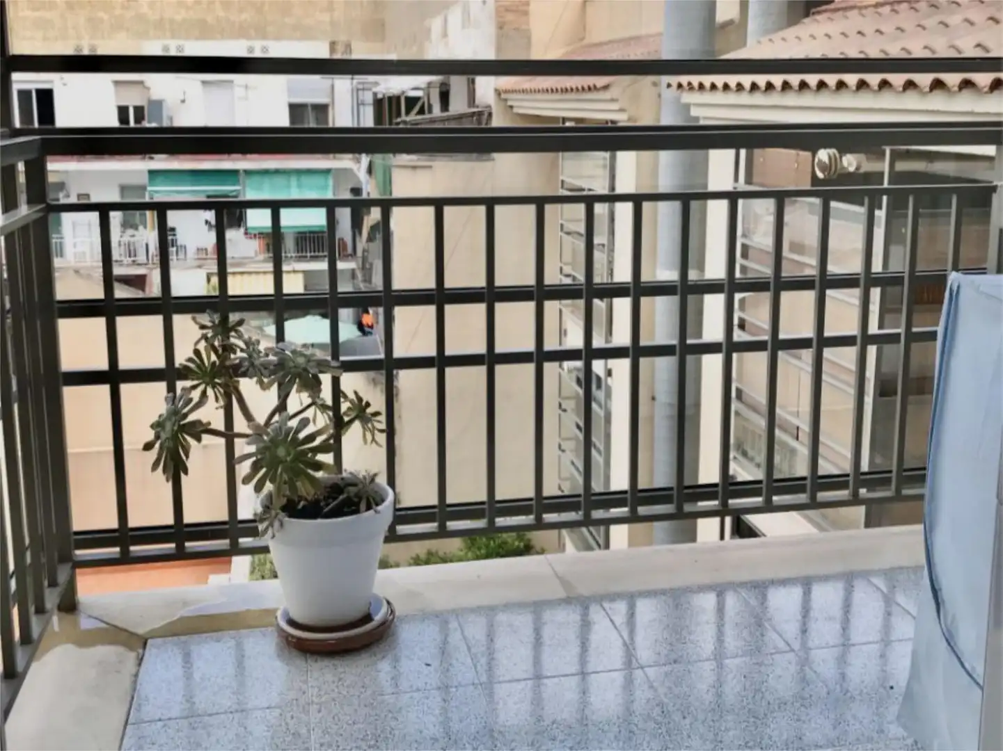 Piso en venta en Avenida Hermanos Bou, Zona Avenida del Mar Terraza de Piso en venta en Castellón de la Plana / Castelló de la Plana