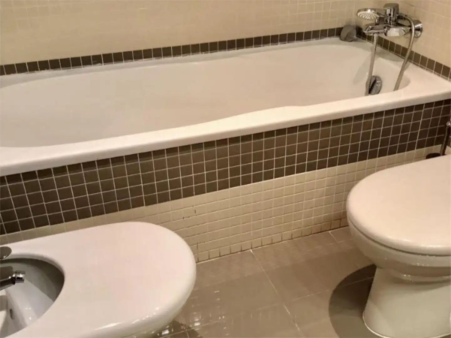 Piso en venta en Avenida Hermanos Bou, Zona Avenida del Mar Baño de Piso en venta en Castellón de la Plana / Castelló de la Plana