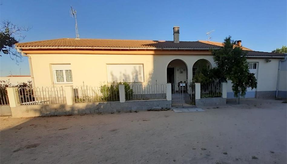 Foto 1 de Casa o xalet en venda a Paseo Chico, Fontiveros, Ávila