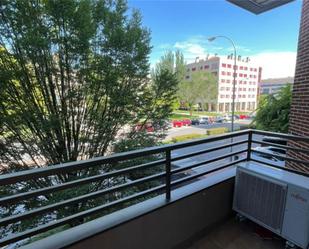 Balcony of Flat to share in  Logroño  with Air Conditioner and Terrace