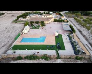 Piscina de Finca rústica en venda en Villena amb Aire condicionat, Terrassa i Piscina