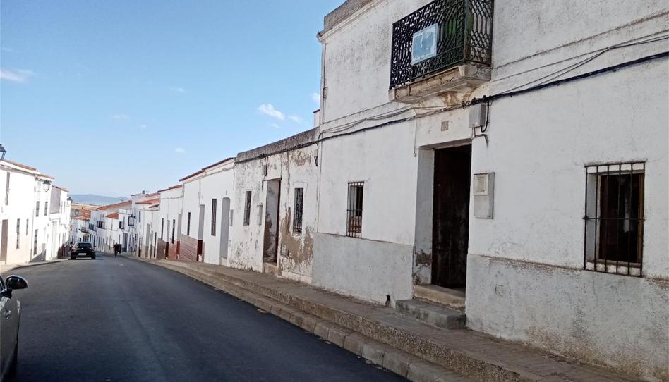 Casa adosada en venta en Calle Nueva, 27, Usagre, Badajoz - imagen 1 Foto 1 de Casa adosada en venta en Calle Nueva, 27, Usagre, Badajoz
