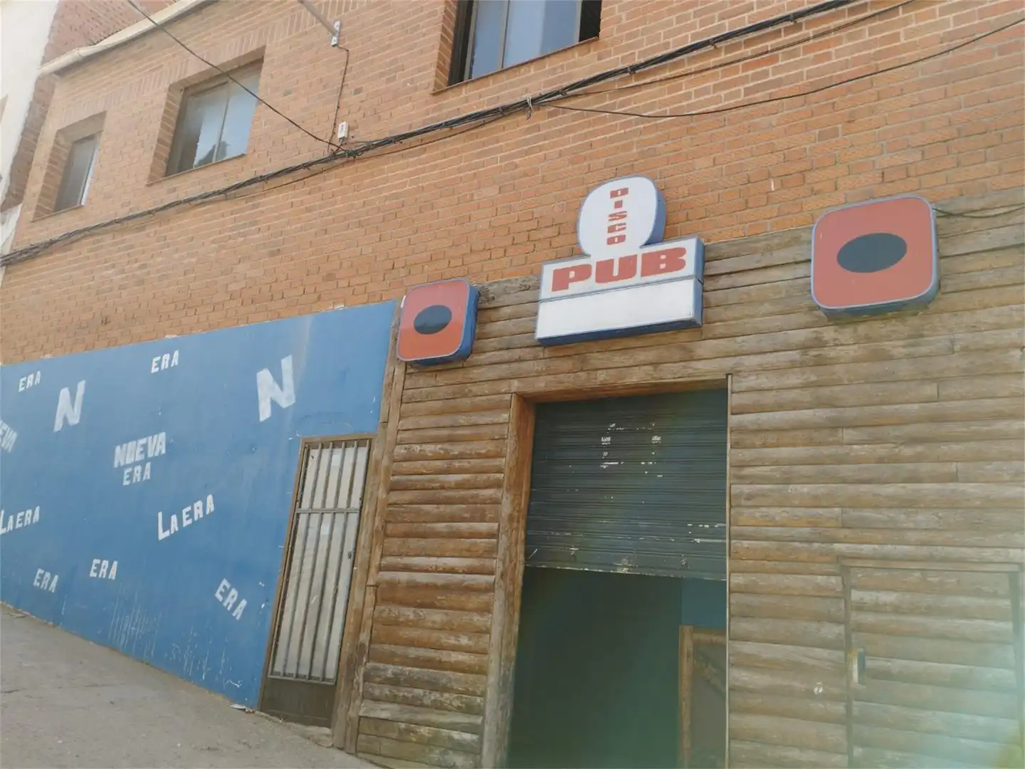Exterior view of Commercial properties for sale in Santa Cruz de la Zarza