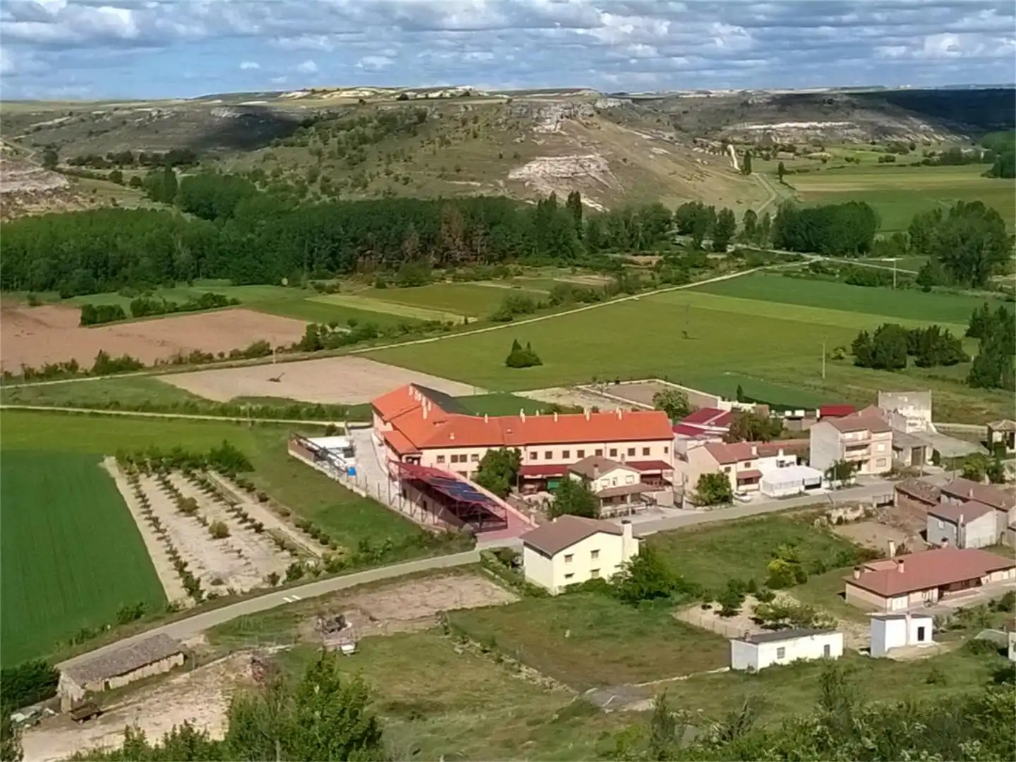 Local en venda a Avenida de Castilla, Adrada de Haza Local en venda en Adrada de Haza amb Calefacció i Moblat