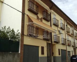 Vista exterior de Casa o xalet en venda en Villanueva de la Vera amb Aire condicionat, Terrassa i Moblat