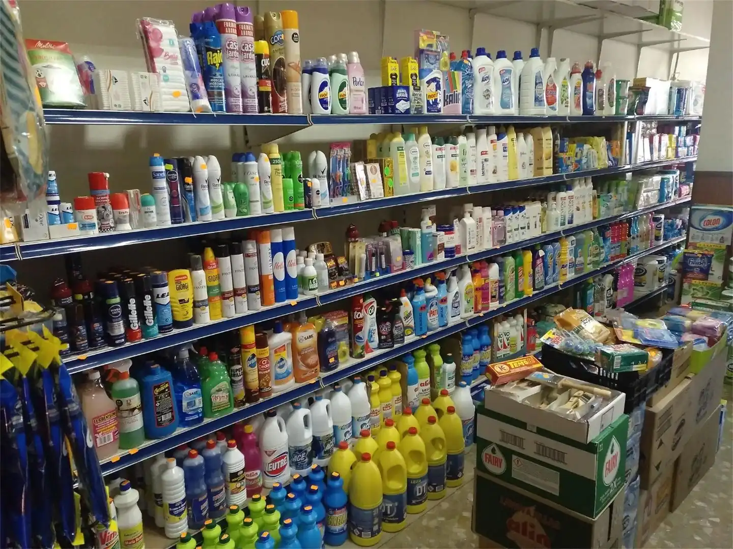Local de alquiler en Fernán-Núñez con Aire acondicionado, Calefacción y Amueblado