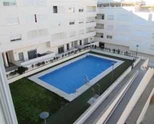 Piscina de Pis en venda en Lucena amb Aire condicionat, Calefacció i Terrassa