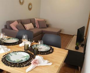 Sala d'estar de Pis de lloguer en Moncofa amb Aire condicionat i Piscina