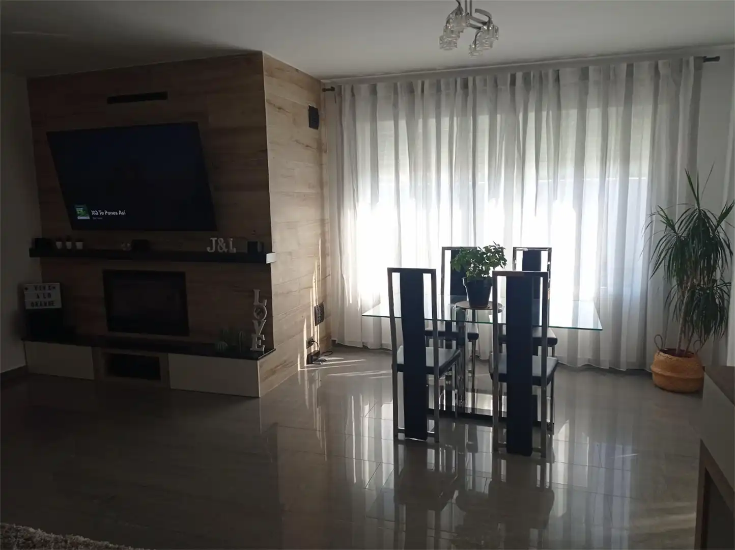 Casa adosada en venta en Calle Blas Infante, Alfarnate Sala de estar de Casa adosada en venta en Alfarnate con Calefacción, Jardín privado y Terraza
