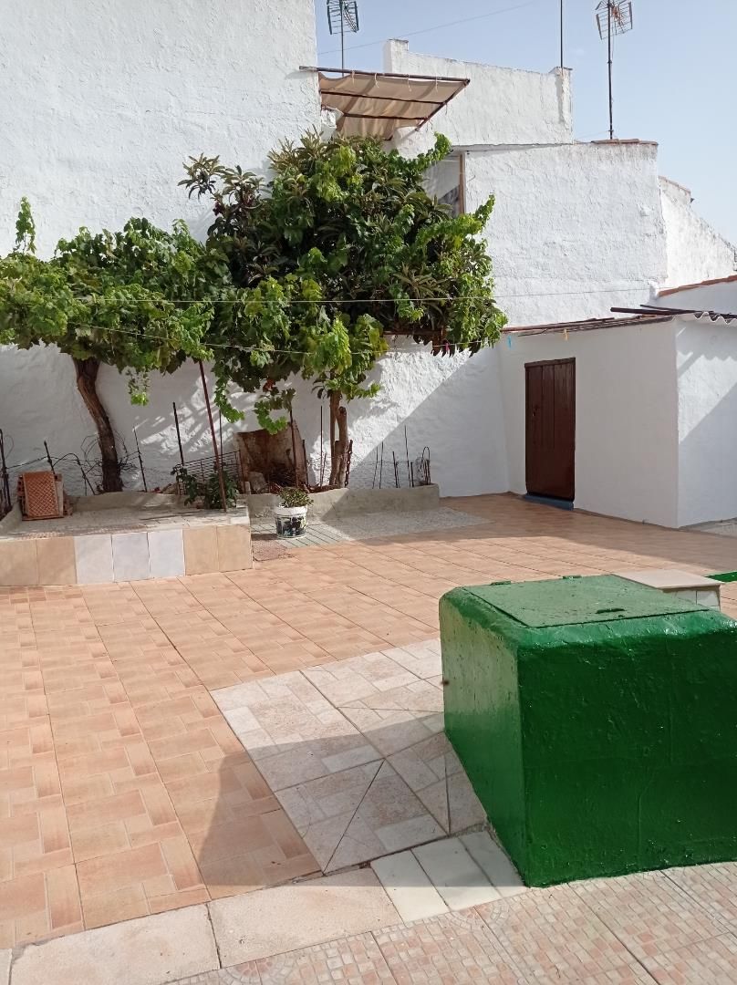 Terrassa de Planta baixa en venda en Puebla de Guzmán amb Traster, Moblat i Rentadora
