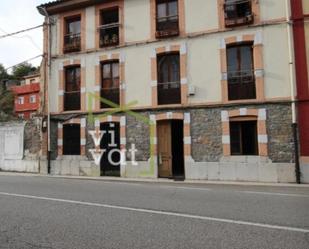 Vista exterior de Casa adosada en venda en Oviedo  amb Balcó