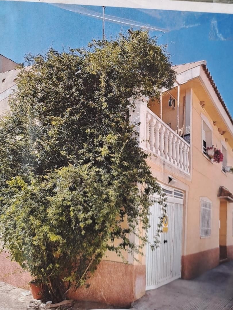 Exterior view of Single-family semi-detached for sale in Valdepeñas  with Terrace