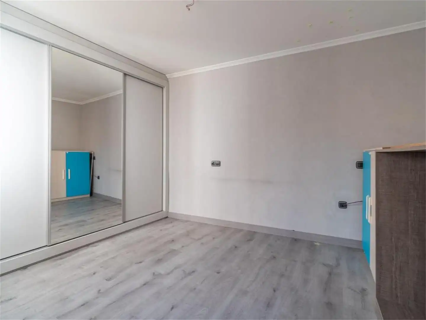 Apartamento de alquiler en Calle Vicente Blasco Ibáñez, Centro - Muelle Pesquero Habitación de Apartamento de alquiler en Torrevieja con Aire acondicionado, Calefacción y Amueblado
