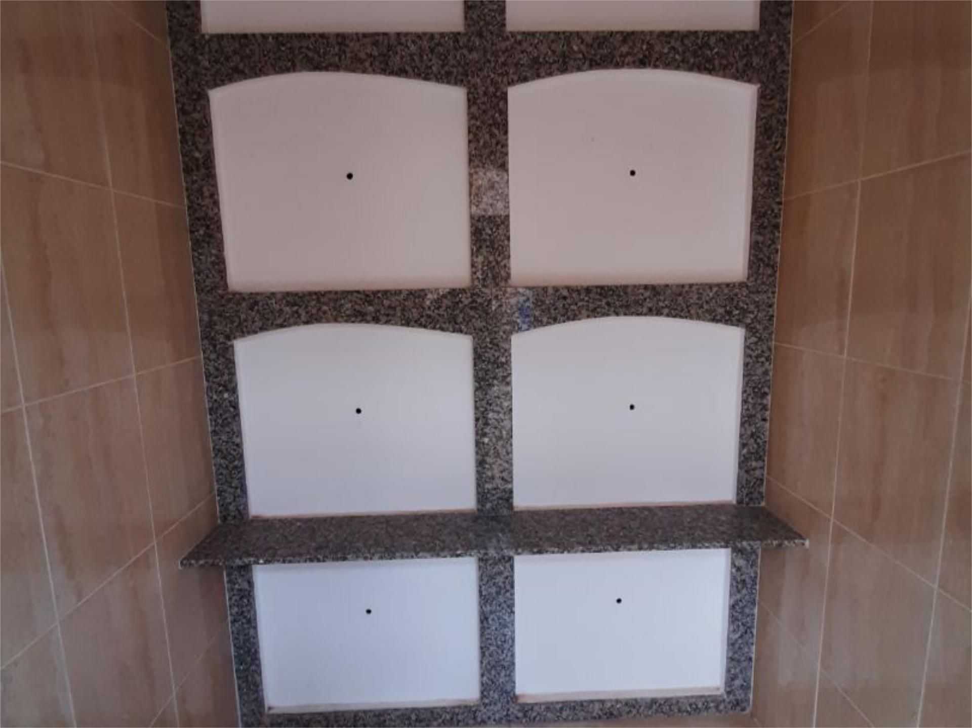 Box room for sale in Cartagena