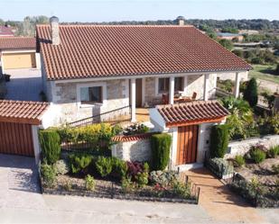 Vista exterior de Finca rústica en venda en Bermillo de Sayago amb Calefacció, Jardí privat i Parquet