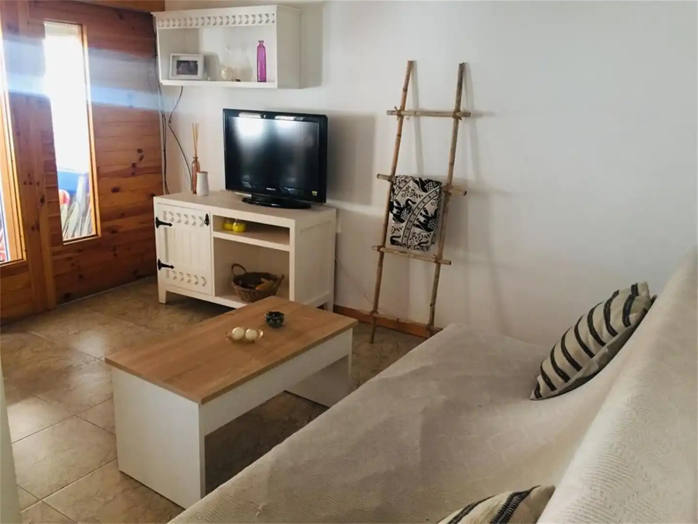 Planta baja en venta en Camino de la Playa, Xeraco Sala de estar de Planta baja en venta en Xeraco con Aire acondicionado y Terraza