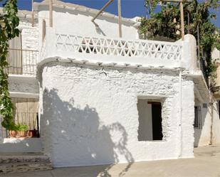 Außenansicht von Wohnung zum verkauf in Capileira mit Terrasse und Balkon