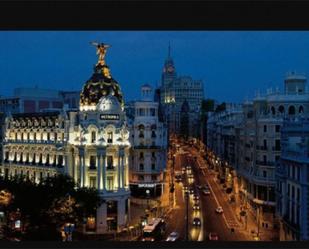 Vista exterior de Dúplex de lloguer en  Madrid Capital amb Aire condicionat