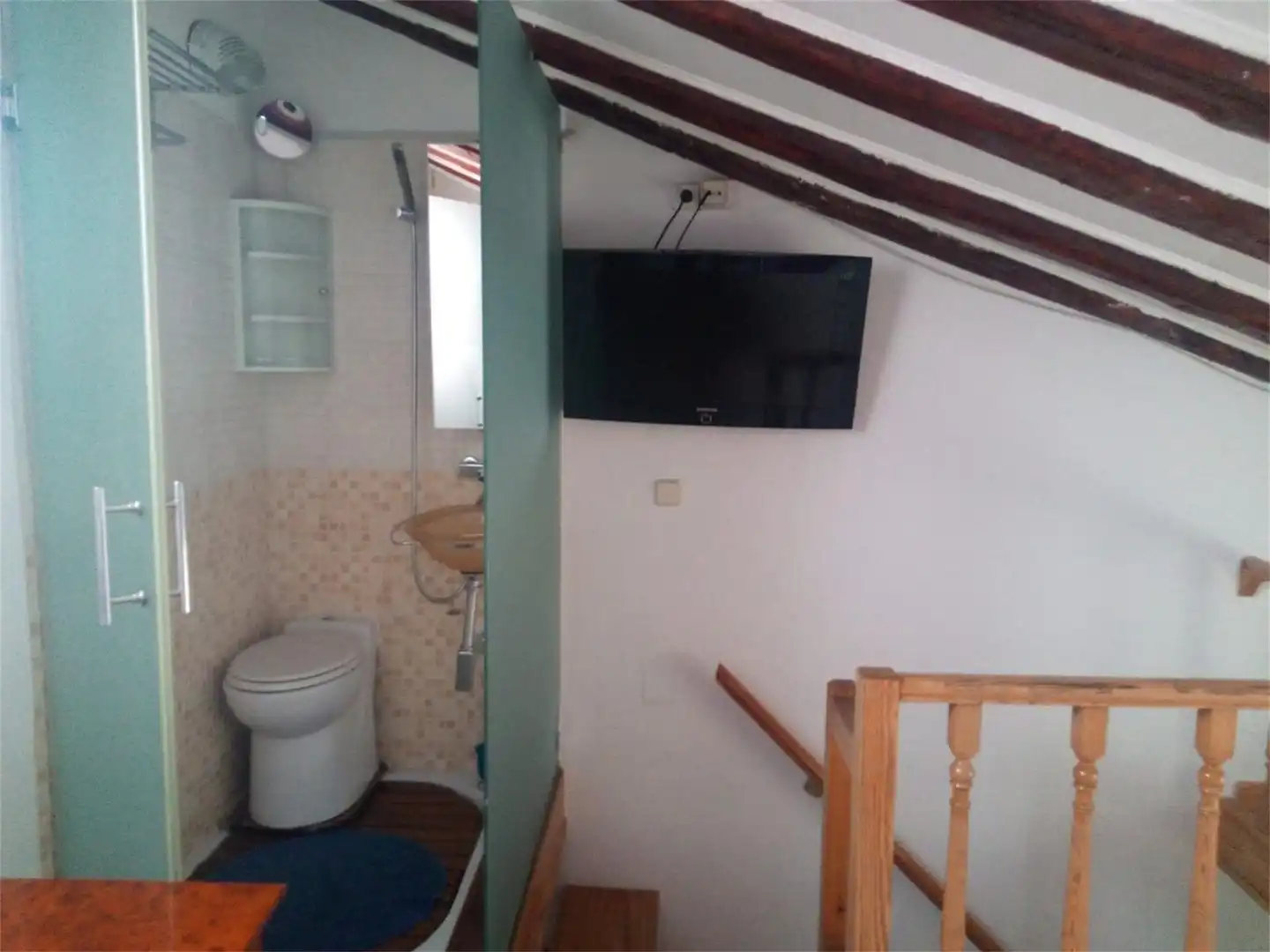 Bany de Dúplex de lloguer en Madrid amb Aire condicionat i Moblat