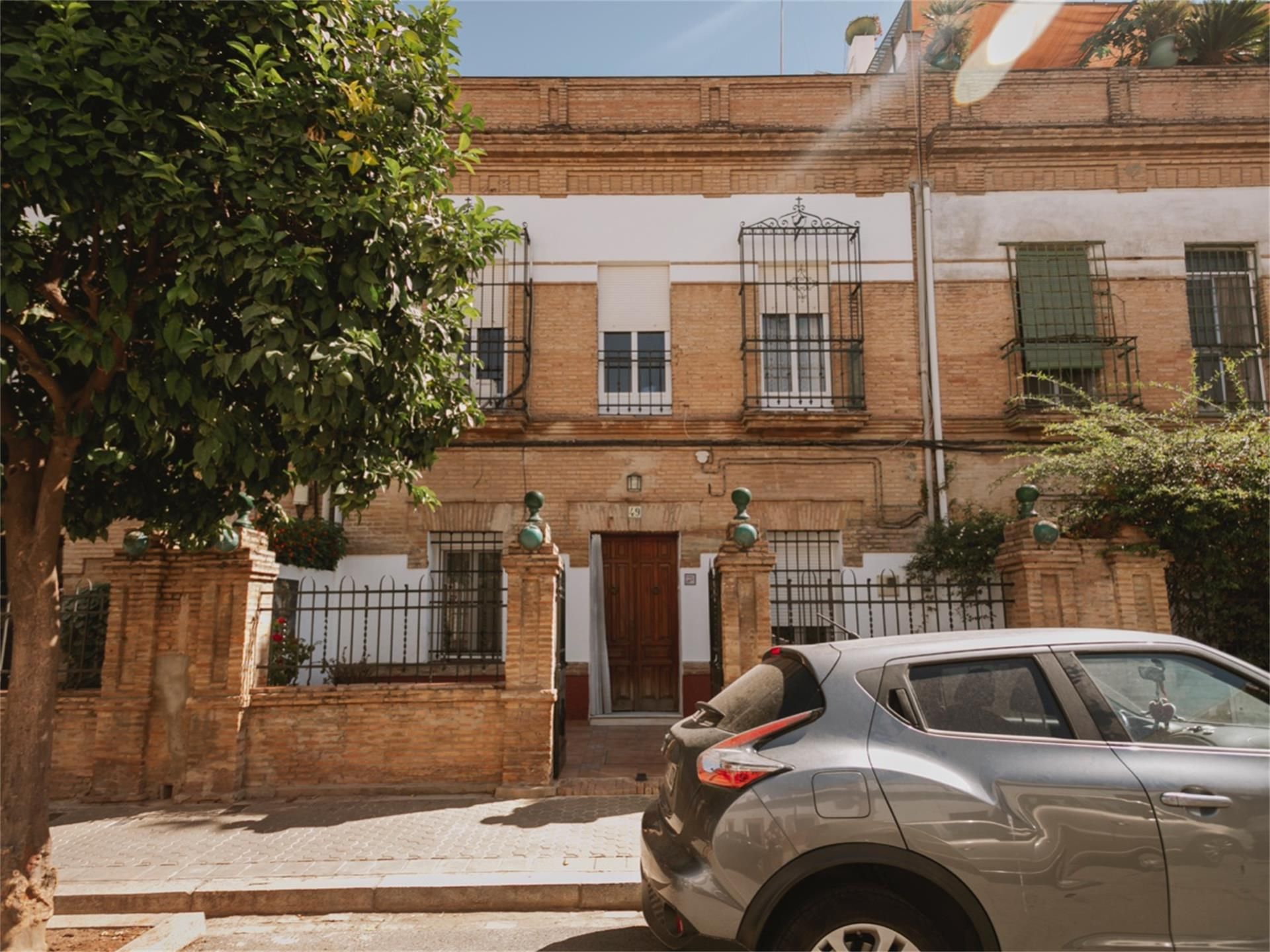 Vista exterior de Casa o xalet en venda en  Sevilla Capital amb Aire condicionat i Terrassa
