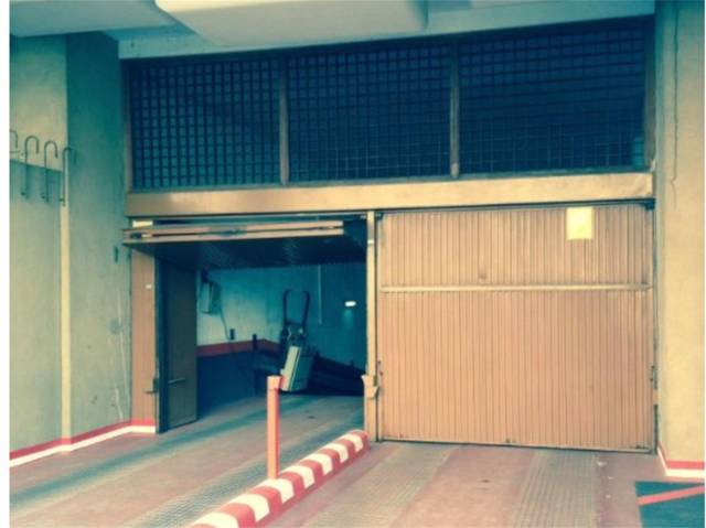 Garaje en Alquiler en Calle de Sor Ángela de la Cruz, 9 en Castillejos - Cuzco