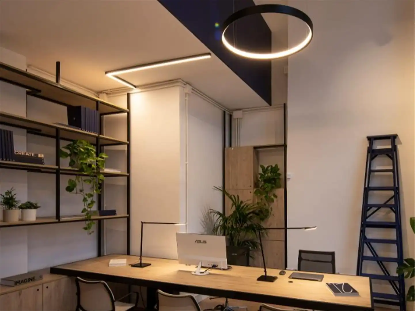 Büro zur Miete in Passeig de Maragall, El Camp de l'Arpa del Clot Büro zur Miete in Barcelona
