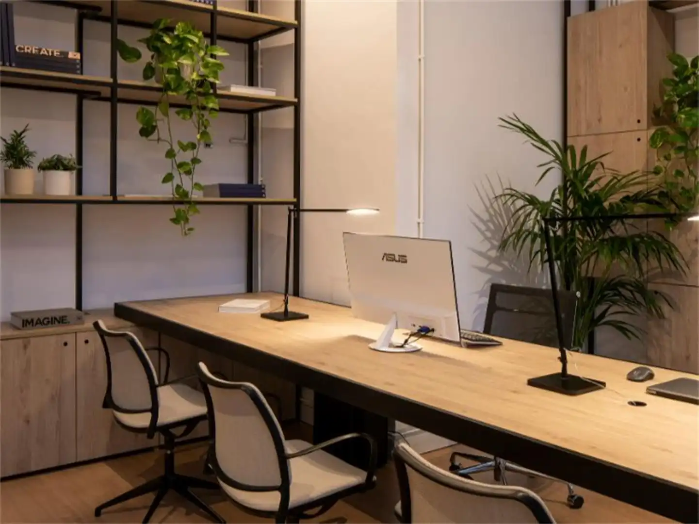 Büro zur Miete in Passeig de Maragall, El Camp de l'Arpa del Clot Büro zur Miete in Barcelona