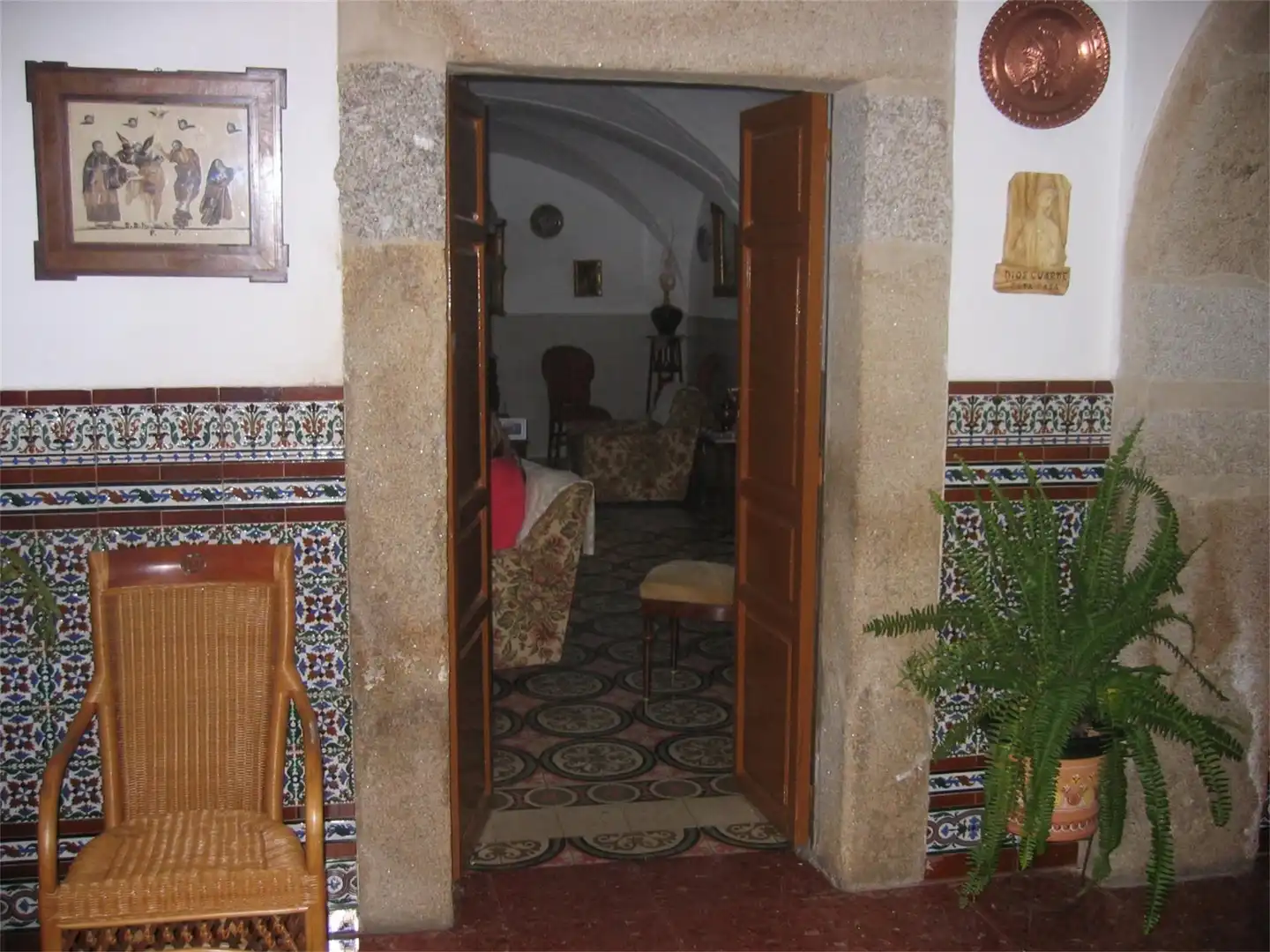 Erdgeschoss zum Verkauf in Alcuéscar mit Privatgarten, Terrasse und Möbliert