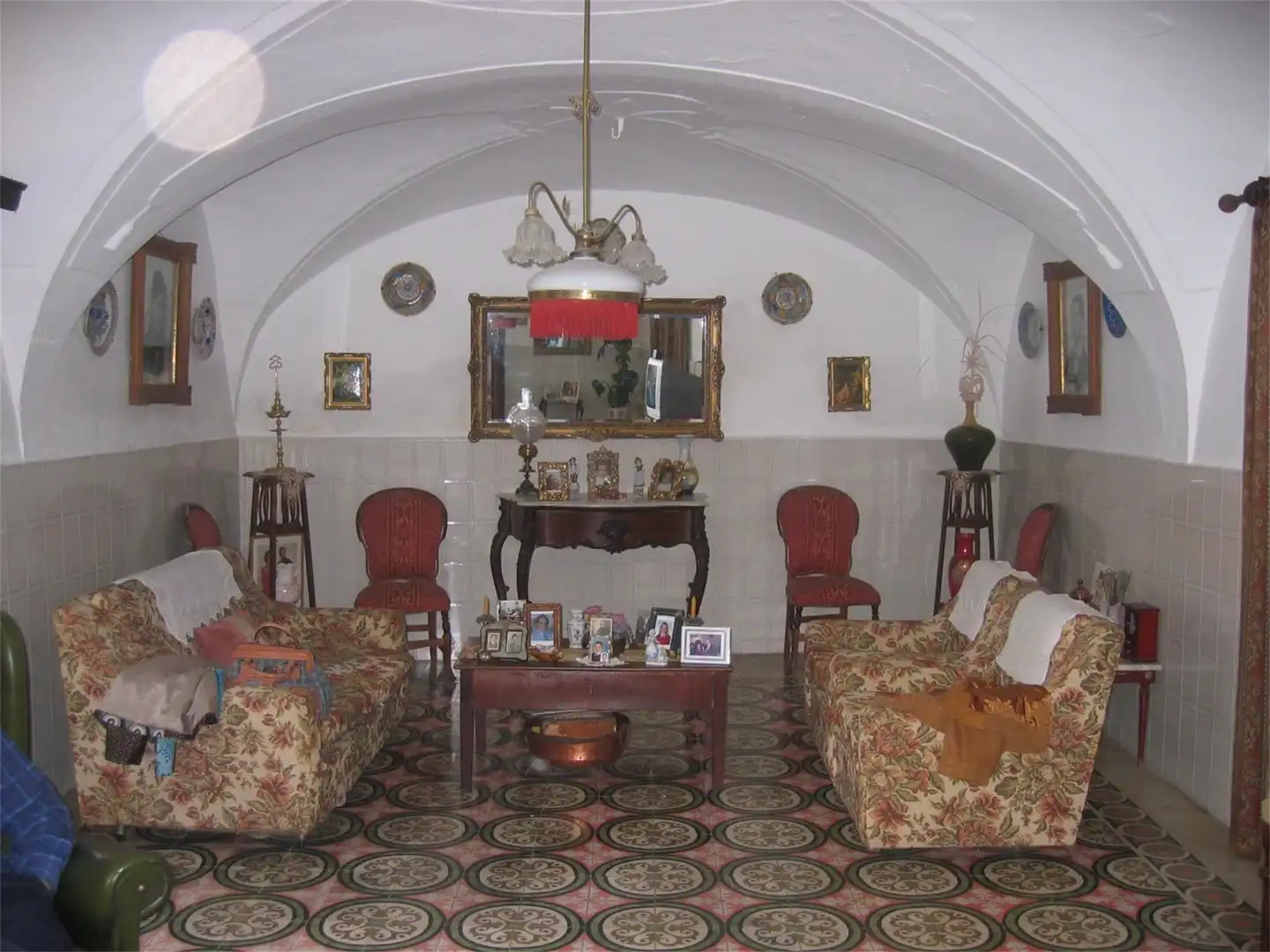 Wohnzimmer von Erdgeschoss zum Verkauf in Alcuéscar mit Privatgarten, Terrasse und Möbliert