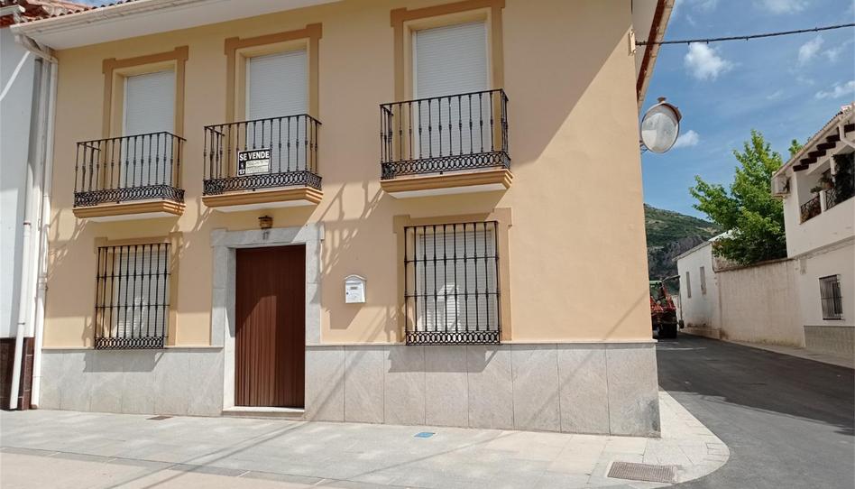 Casa adosada en venta en Plaza Puente, Alfarnate, Málaga - imagen 1 Foto 1 de Casa adosada en venta en Plaza Puente, Alfarnate, Málaga