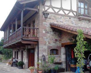 Vista exterior de Casa o xalet en venda en Camaleño amb Terrassa i Balcó