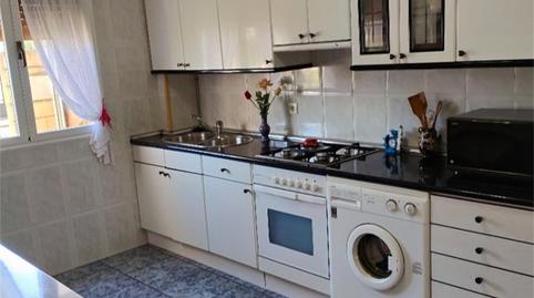 Foto 3 de Casa adosada en venda a Calle el Puente, Castrocontrigo, León