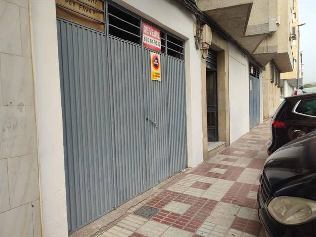 Garaje en Venta en Paseo Estación, 21 en Torredonjimeno