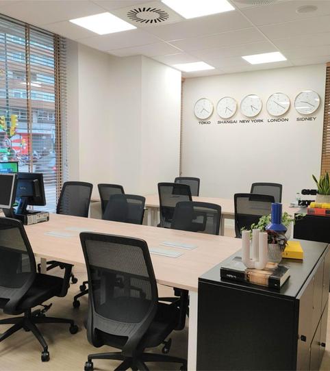 Foto 2 de Oficina de lloguer a Avenida César Augusto, Plaza de Toros,  Zaragoza Capital